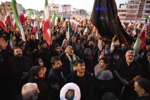  اجتماع مردم تهران در پی خبر شهادت حضرت آیت الله العظمی امام خامنه ای رحمته الله علیه رهبر عظیم الشان انقلاب اسلامی ایران