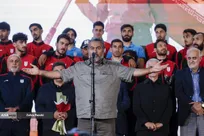 واکنش تند پرواز همای به وطن‌فروشان یاوه‌گو/ ارزش یک کرم زیر خاک ایران بالاتر از شماست!