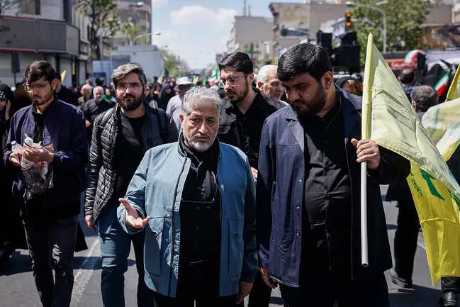 تجدید میثاق رئیس دانشگاه آزاد با آرمان‌های رهبر شهید در مراسم چهلمین روز شهادت ایشان