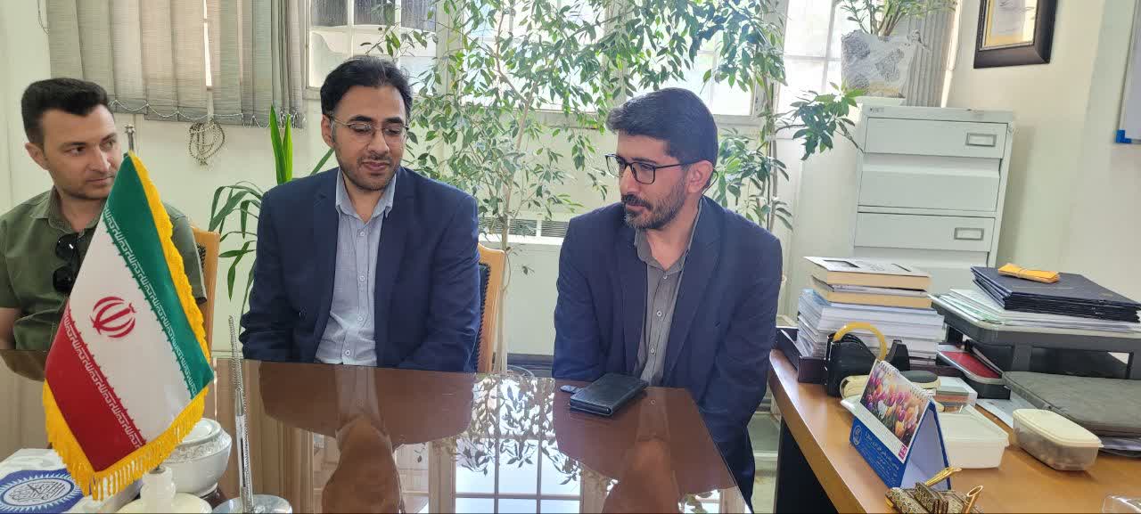 بزرگداشت فردوسی؛ یادآور عظمت زبان فاخر فارسی و هویت ایرانی