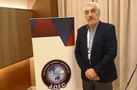 خلاف کنم وزارت ورزش مانعم می‌شود؛ تجهیزات فلوربال را در خانه پنهان نمی‌کنم/ داور فوتسال در مسابقات بانوان قضاوت نمی‌کند