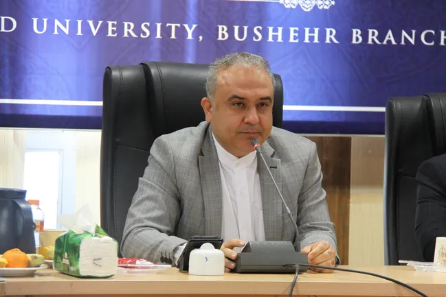 تجلیل از پژوهشگران برتر دانشگاه آزاد اسلامی استان بوشهر در مراسم بزرگداشت هفته پژوهش