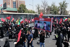 تشییع پیکر مطهر آقای شهید ایران و خانواده ایشان