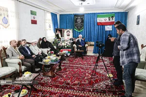 دیدار با خانواده شهید نخبه علی خدایاری