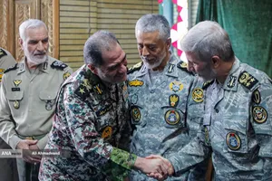 امیر سرتیپ علیرضا صباحی فرد فرمانده قرارگاه مشترک پدافند هوایی خاتم الانبیا (ص) در مراسم گرامیداشت ۵۷ شهید اقتدار ارتش