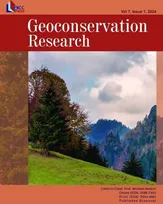 تجلیل وزیر علوم از مدیرمسئول مجله زمین‌شناسی دانشگاه آزاد اصفهان