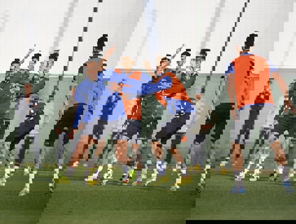 آخرین وضعیت تمرینات تیم‌های لیگ برتری در هفته چهارم آغاز جنگ تحمیلی