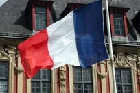 اعتراض کشاورزان تراکتور سوار در خیابان‌های پاریس