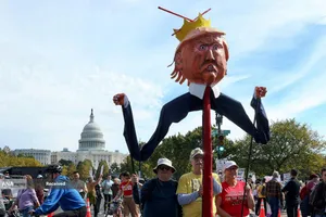 تظاهرات ضد ترامپ &laquo;بدون پادشاه&raquo; در سراسر آمریکا