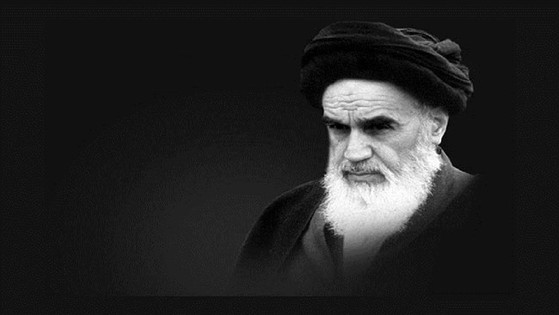 نگاهی کوتاه به اندیشه‌های سیاسی امام خمینی/ پیوند فقه، عرفان، فلسفه و اخلاق