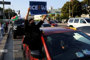 درگیری پلیس ضد شورش و معترضان در لس&zwnj;آنجلس آمریکا