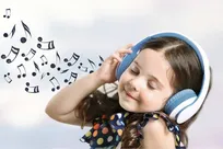 موسیقی کودک باید از سرگرمی فراتر رفته و به ابزار تربیت تبدیل شود