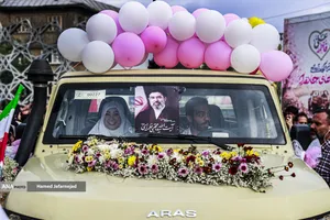 مراسم جشن عروسی زوج های جان فدا همزمان با سالروز ازدواج حضرت زهرا و حضرت علی در میدان امام حسین
