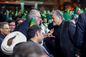 اجتماع خانواده دانشگاه آزاد اسلامی در تجدید بیعت با رهبر انقلاب
