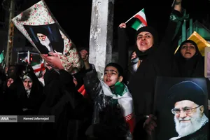 اجتماع مردمی در خونخواهی امام شهید امت - چهارراه کوکاکولا