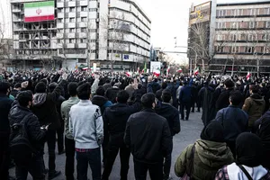 اجتماع مردم تهران در پی خبر شهادت حضرت آیت الله العظمی امام خامنه ای رحمته الله علیه رهبر عظیم الشان انقلاب اسلامی ایران