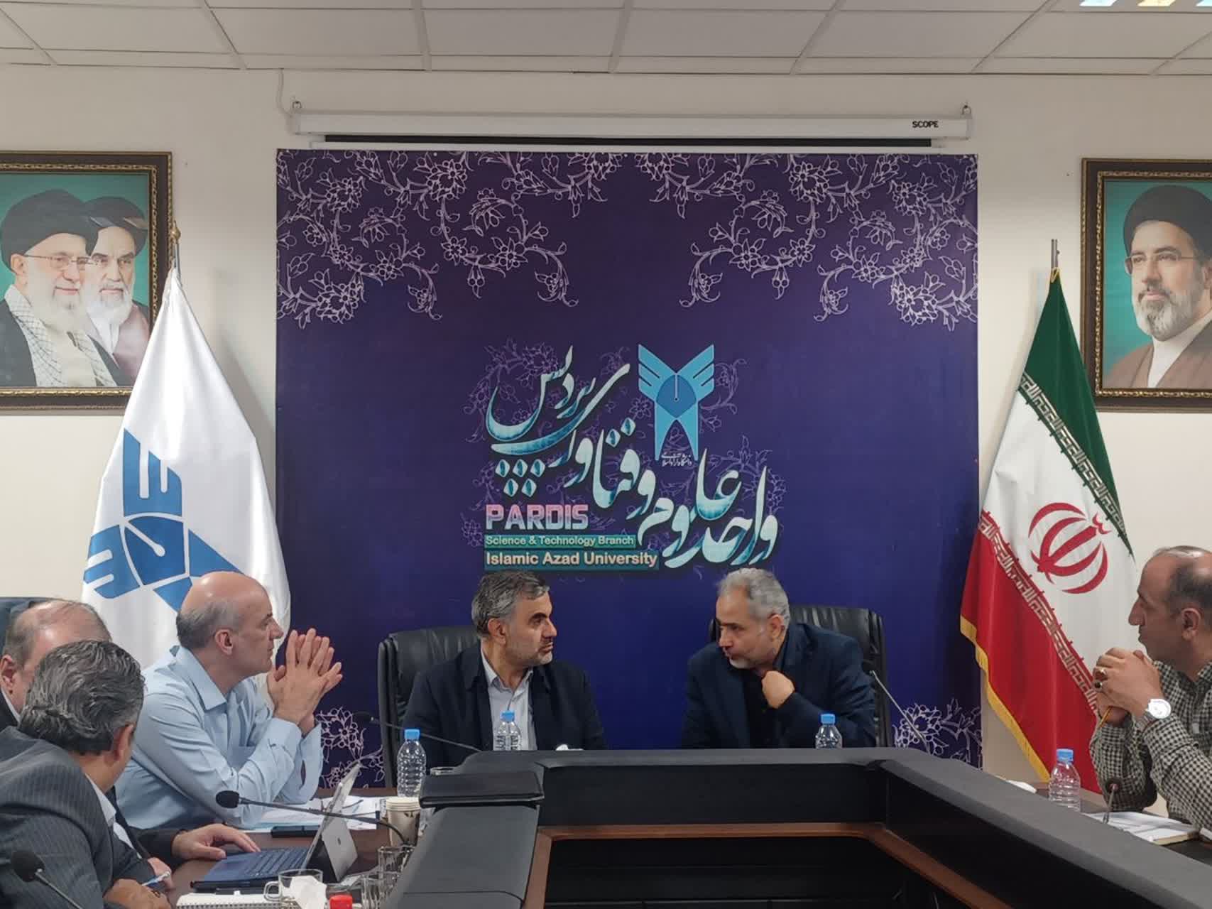 تشریح عملکرد دانشگاه آزاد پردیس در ۳ سال گذشته/از رشد درآمد‌های غیرشهریه‌ای تا توسعه رشته‌های تحصیلات تکمیلی