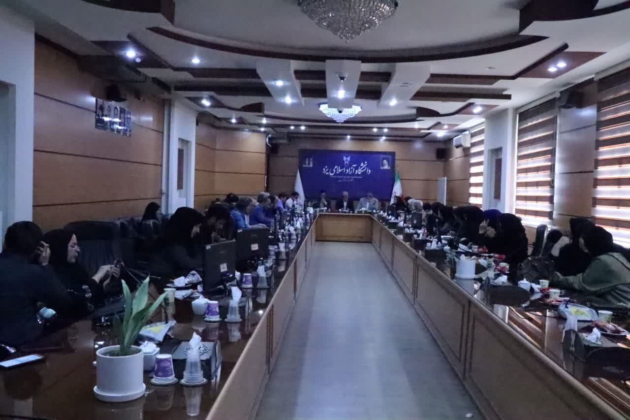 توسعه هنرستان‌های جوار صنعتی تضمین‌کننده آینده شغلی دانش‌آموزان است