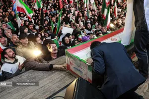  اجتماع مردمی در خونخواهی امام شهید امت - خیابان پیروزی چهارراه کوکاکولا