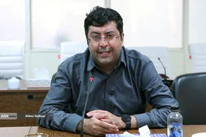 دکتر سعید طاووسی مسرور تاریخ پژوه و استادیار دانشگاه علامه طباطبایی در نشست علمی اربعین حسینی (ع) در منظومه فکری رهبر شهید امت