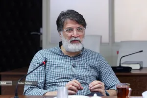 محمد خیراندیش، نویسنده، طراح، انیماتور و سازنده انیمیشن&zwnj;های سینمایی &laquo;پسر دلفینی ۱&raquo; و &laquo;پسر دلفینی ۲&raquo; 