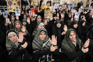 دیدار خانواده شهدای اقتدار با رهبر انقلاب در روز میلاد امیرالمومنین علیه&zwnj;السلام