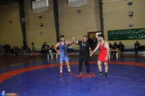 قهرمانی مسابقات کشتی آزاد و فرنگی منطقه ۵ دانشگاه آزاد به میزبان رسید