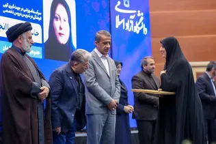پیوند علم، فرهنگ و خدمت برای پیشرفت ایران/ درس اخلاق یک استاد به دانشجویان در بازاریابی