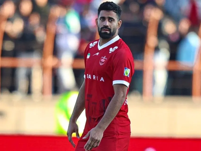 کنعانی زادگان عامل تأخیر عکس تیمی پرسپولیس/ حضور مربی تیم ملی و کمبود صندلی در جایگاه خبرنگاران ورزشگاه قوامین