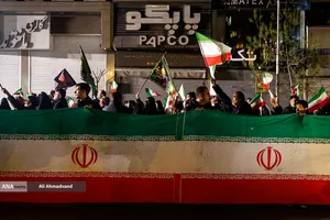 مراسم عزاداری در سوگ رهبر شهید انقلاب - میدان هفت تیر
