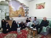 دیدار سردار مومنی با خانواده شهدای راهور نجف‌آباد/تأکید بر تداوم حمایت پلیس راهور از خانواده‌ شهدا