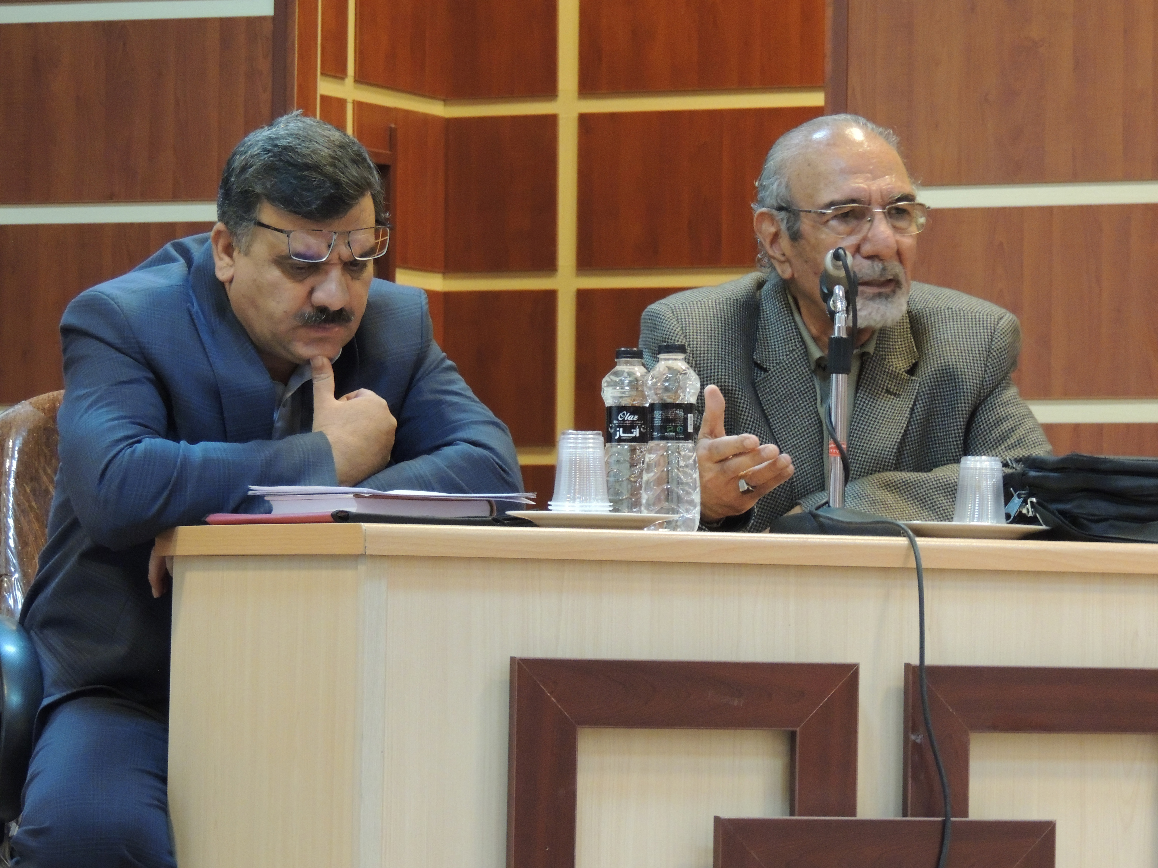 بررسی جایگاه ابوالفرج رونی در گذار شعر فارسی از سبک خراسانی به عراقی بررسی جایگاه ابوالفرج رونی در گذار شعر فارسی از سبک خراسانی به عراقی