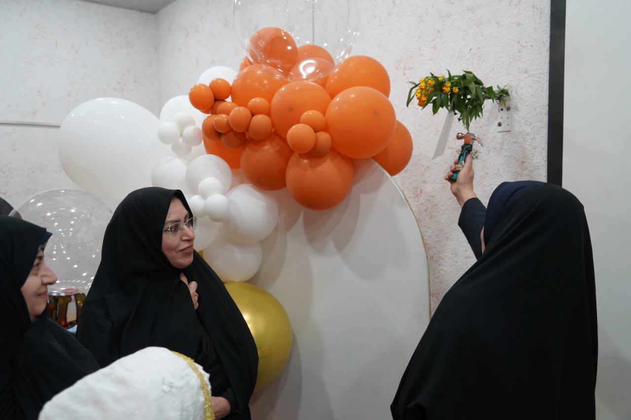 آغاز سال تحصیلی با عطر یاد شهدای دانش‌آموز؛ آیین «جشن غنچه‌ها» در شهر صدرا