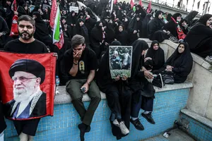 مراسم وداع با رهبر شهید انقلاب حضرت آیت الله سیدعلی خامنه&zwnj;ای (ره) و خانواده ایشان