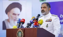 دریادار ایرانی: تحرکات آمریکا در منطقه را زیر نظر داریم