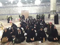 حضور جمعی از دانشجویان دختر دانشگاه آزاد استان قم در حرم مطهر حضرت معصومه (س)