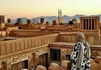 ۸۰ راهنمای گردشگری خبره در بناهای تاریخی یزد مستقر شدند