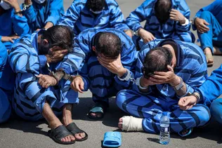 انهدام باند قاچاق سلاح و مهمات در مرز‌های کرمانشاه/ کشف ۱۰۹ قبضه سلاح جنگی