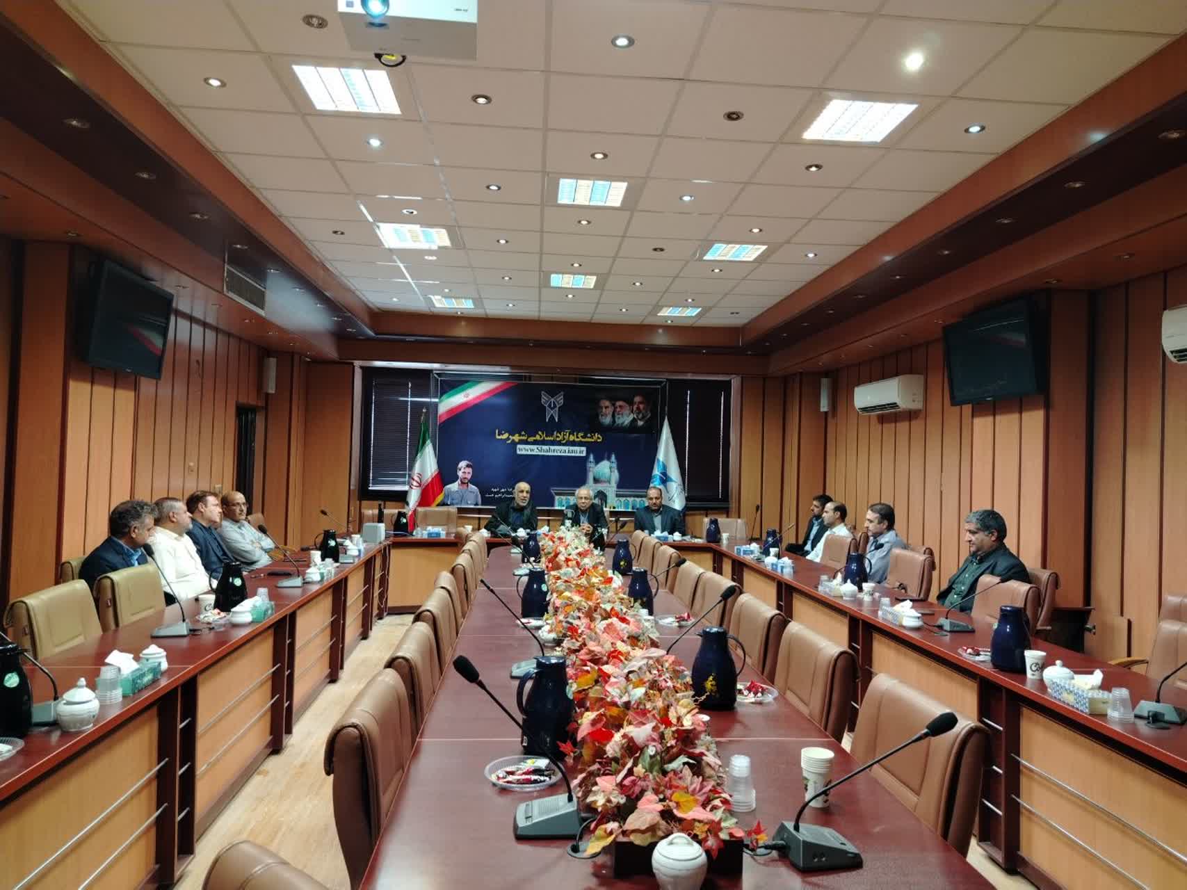تأکید بر نقش محوری گزینش در جذب نیروی انسانی کارآمد و متعهد