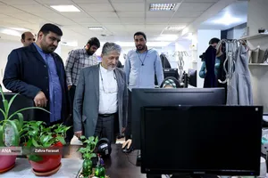 بازدید بیژن رنجبر رییس دانشگاه آزاد اسلامی از تحریریه چندرسانه ای خبرگزاری آنا