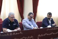 مگر قحط‌الرجال است که دبیر فدراسیون، سرپرست هیأت شود؟/ وجود خودی و غیر خودی در بسکتبال یک فاجعه است