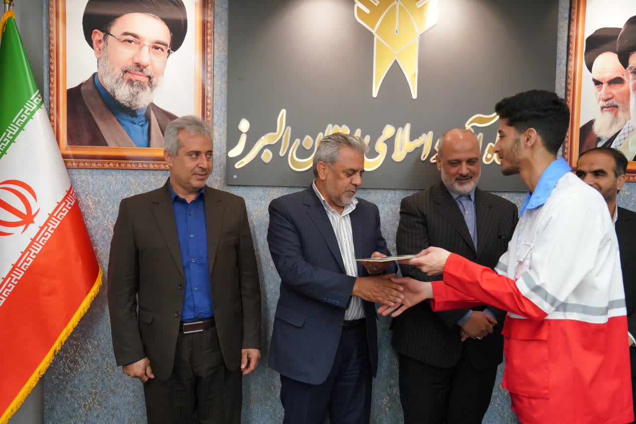 فعالیت‌های داوطلبانه هلال احمر سرمایه معنوی دانشگاه آزاد است