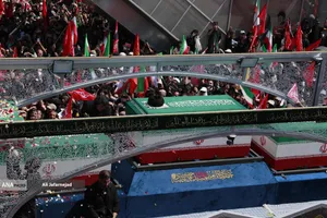 تشییع پیکر مطهر آقای شهید ایران و خانواده ایشان