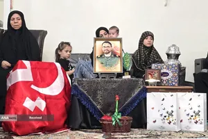 دیدار خادمیاران و یاوران رضوی با خانواده شهید اسماعیل پاشایی