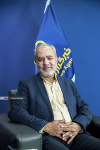 گفت و گو با محسن امینی مدیرکل دفتر برنامه و بودجه دانشگاه آزاد 