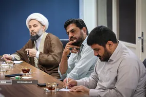 نشست تفاهم فی مابین دانشگاه آزاد اسلامی و مرکز مدیریت حوزه علمیه قم با حضور  حجت&zwnj;الاسلام و المسلمین دکتر حسن خیری رییس دانشگاه آزاد اسلامی قم ،اعضای اطلاع رسانی و محمدمهدی خیرجو مدیرعامل خبرگزاری آنا