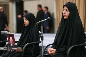 دیدار دانش&zwnj;آموزان و دانشجویان با رهبر معظم انقلاب