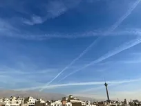 پایانی بر شایعات؛ دلیل ظاهر شدن ابر‌های خطی در آسمان تهران چیست؟