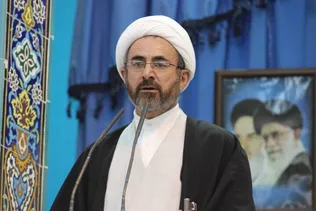 امام جمعه ایلام: امروز توجه به معیشت مردم بازدارندگی در برابر دشمن است