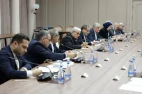 ابراز اطمینان عراقچی از نتایج رایزنی‌ها با مقامات باکو در گسترش روابط ایران و آذربایجان